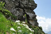 61 Singolare arco tra le rocce del Sasna